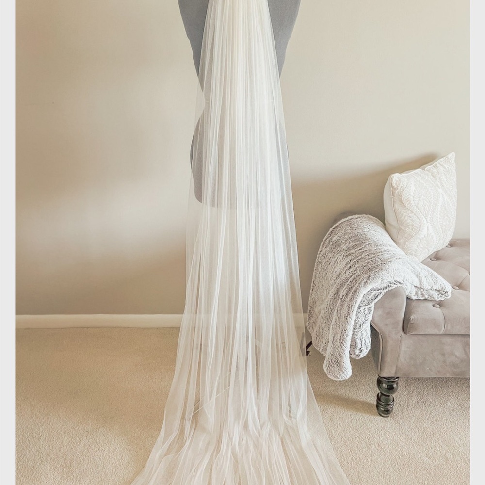 90” Italian toilet veil - ivory